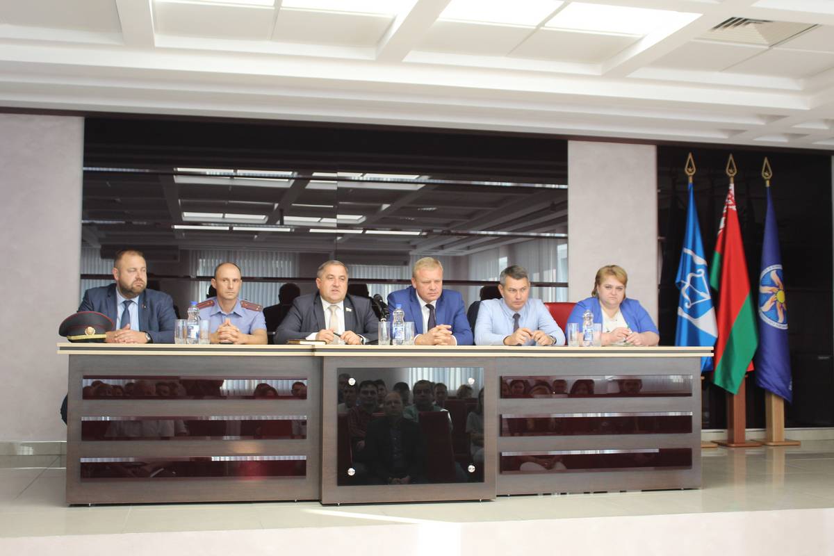Встреча с информационной группой 